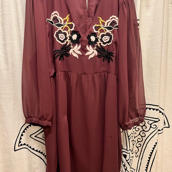 Burgundy dress perfect for wedding fall season! - Picture 6 of 6